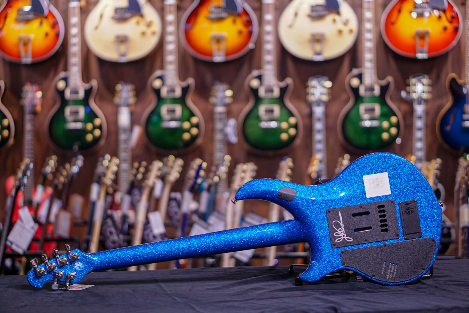 Music Man John Petrucci Majesty Bfr Marine Blue Sparkle - HIENDGUITAR Musicman GUITAR