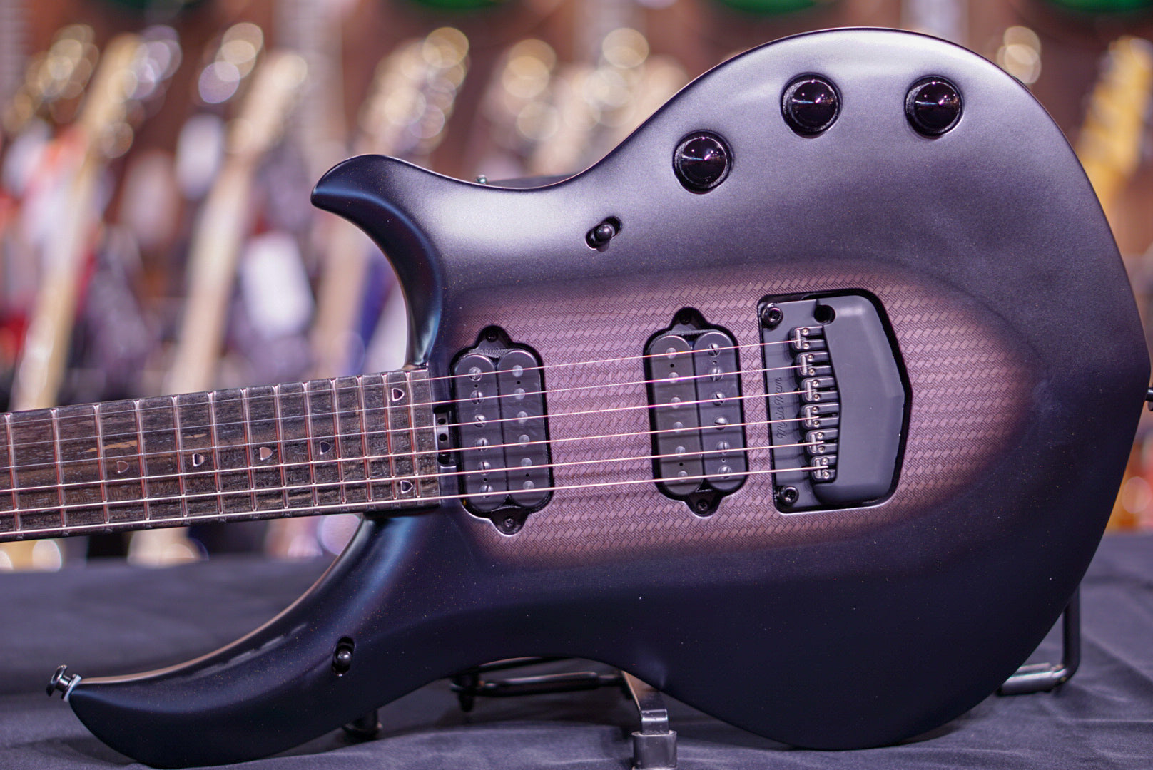 Music Man John Petrucci Majesty Polar Noir M10284 - HIENDGUITAR Musicman GUITAR