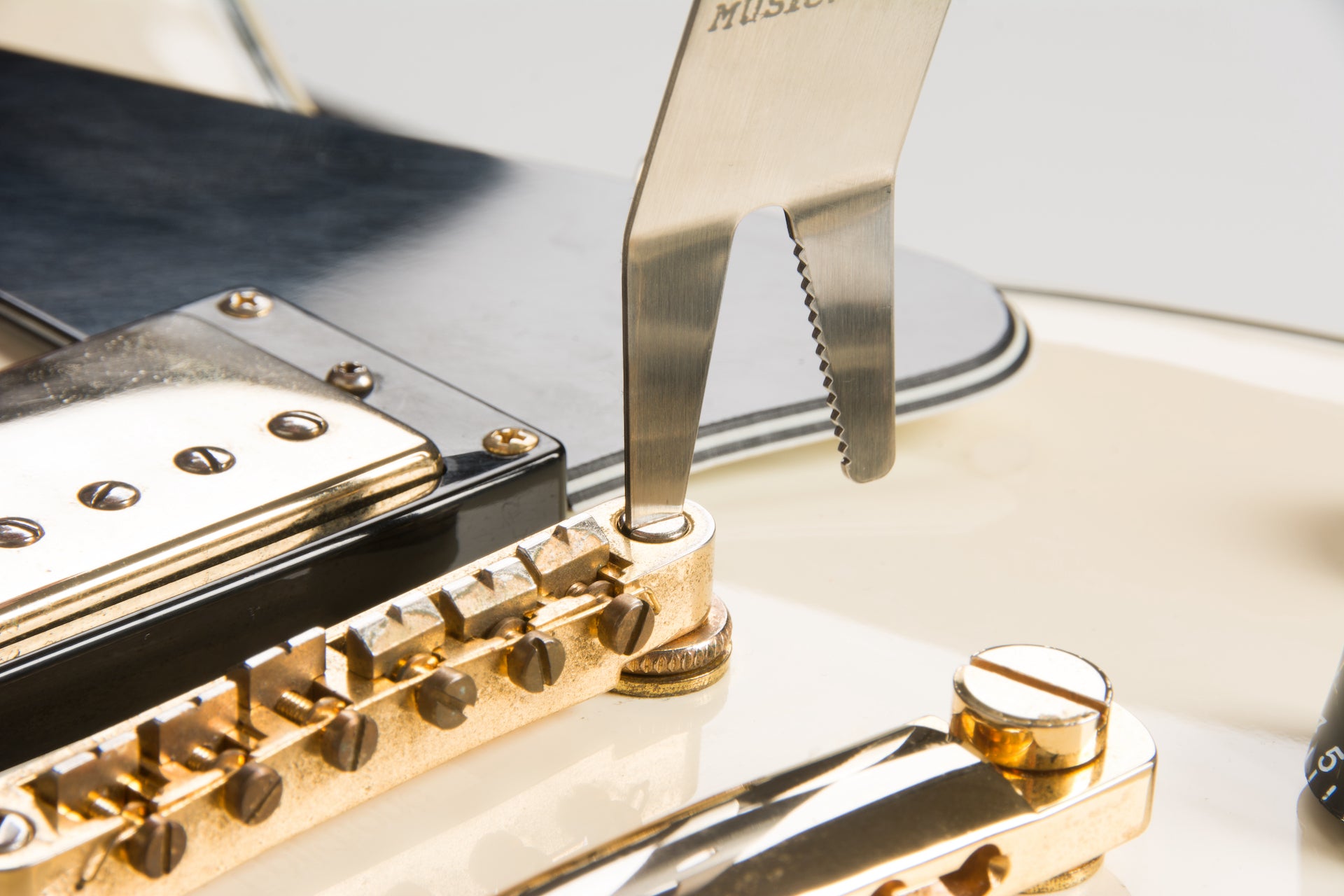 Music Nomad Premium Spanner Wrench w/ Microfiber Suede Backing MN224 - HIENDGUITAR musicnomad musicnomad