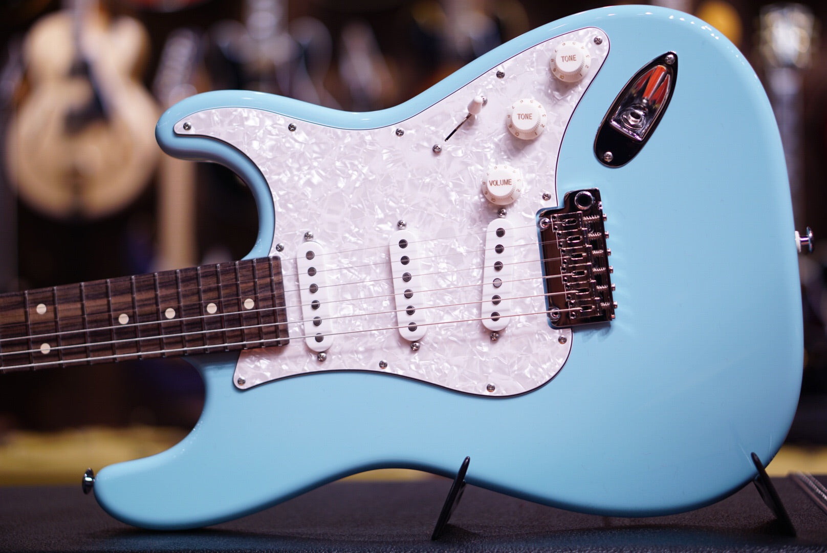 Suhr Classic Hiend Spec Daphnae Blue Js8H8T - HIENDGUITAR SUHR GUITAR