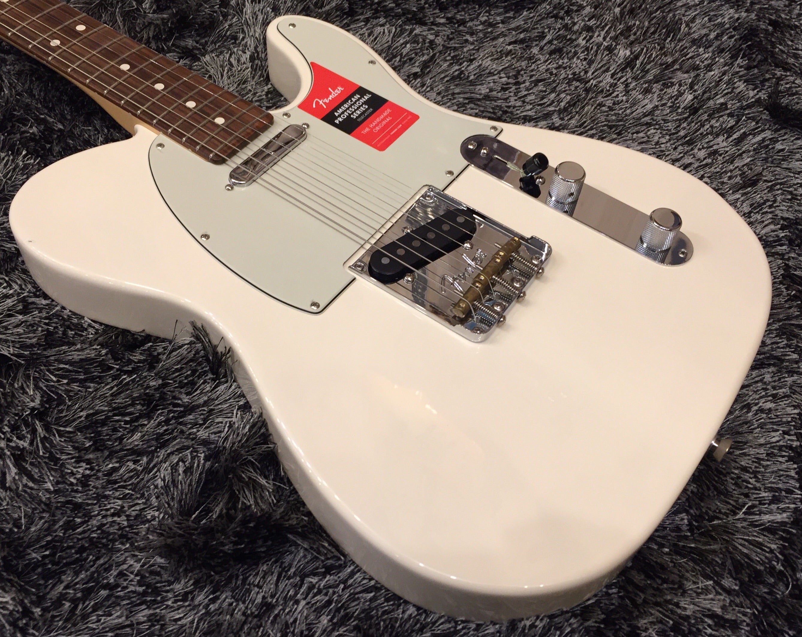 Fender American Professional Telecaster - Olympic White with Rosewood Fingerboard 2596 - HIENDGUITAR fender GUITAR