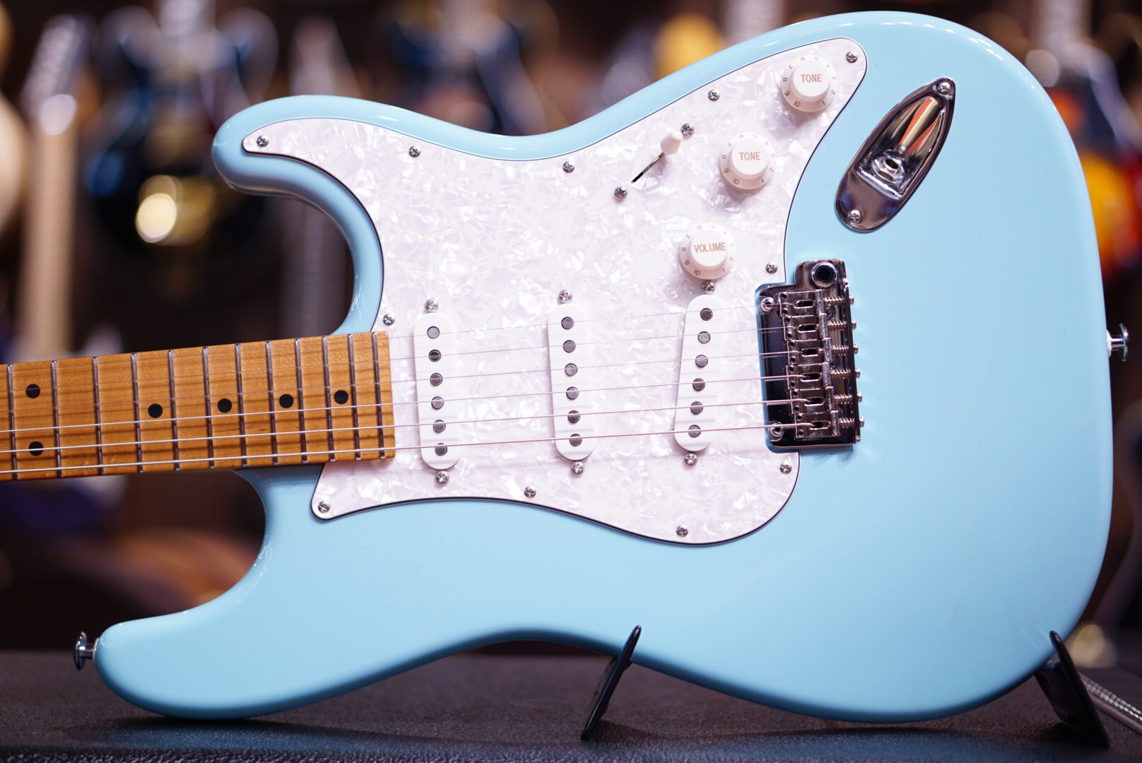 Suhr Classic Hiend Spec Daphnae Blue Js2F1A - HIENDGUITAR SUHR GUITAR