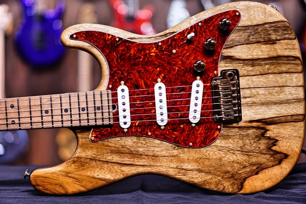 Super exotic looking strat!!👀👀

Suhr custom...