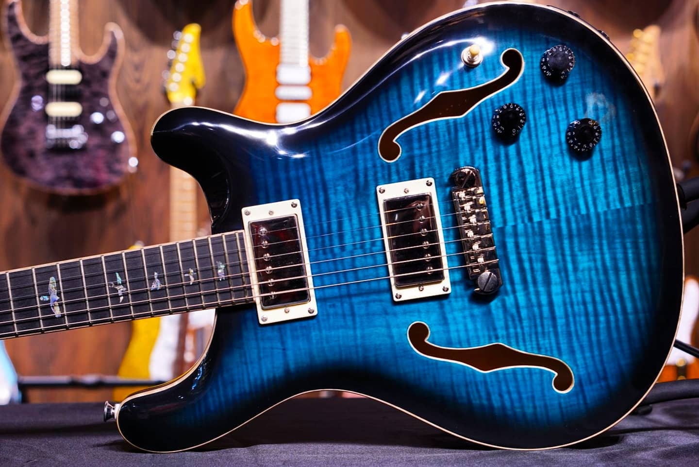 PRS SE Hollowbody II Piezo...