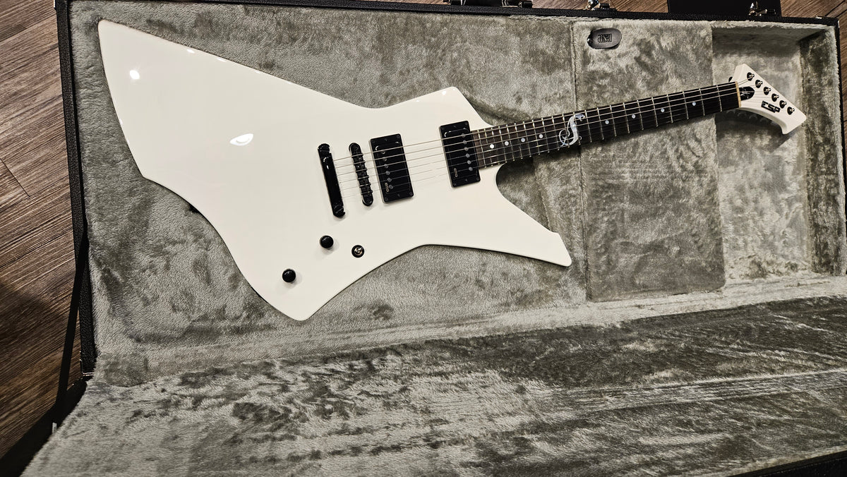 ESP SNAKEBYTE Snow White James Hetfield Signature E2710232 esp-snakebyte-snow-white-james-hetfield-signature-e2710232