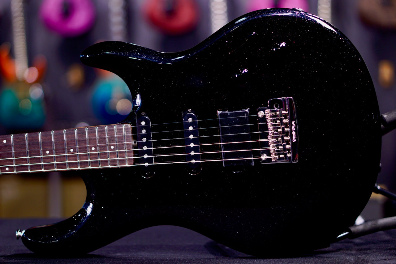 Ernie Ball Music Man Luke 4 HSS Black Sparkle H10549