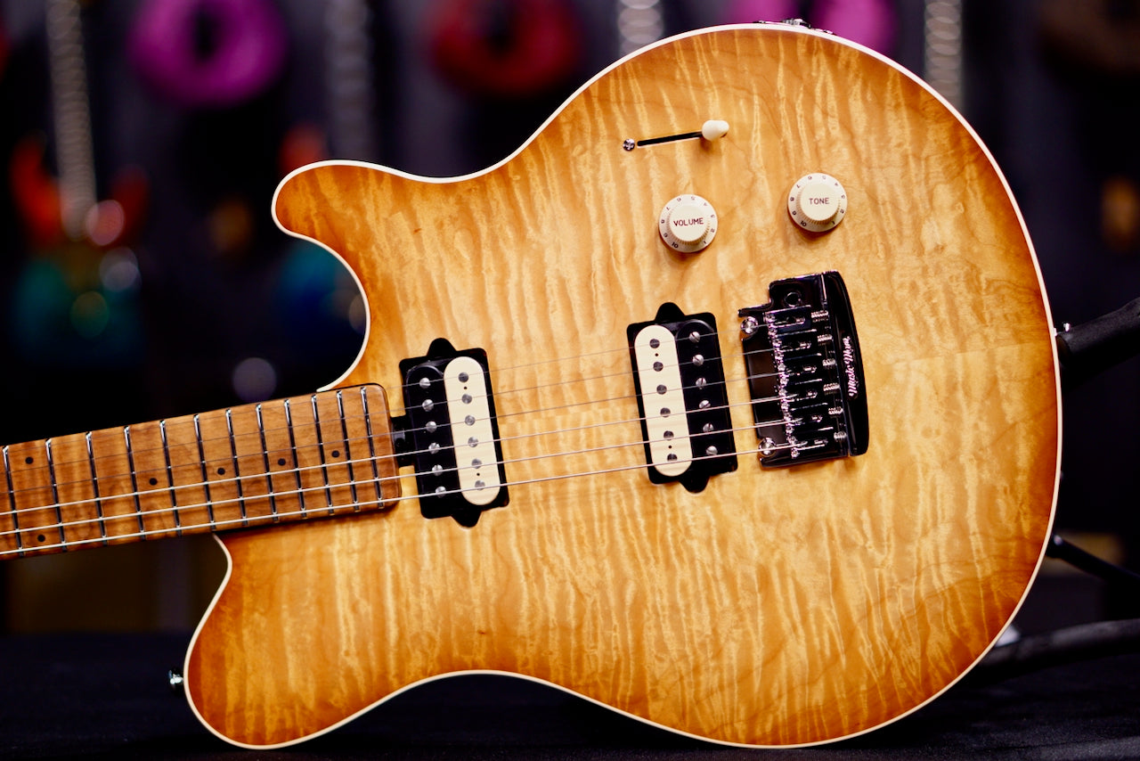 Ernie Ball Music Man Axis Honey Pot Quilt H10873