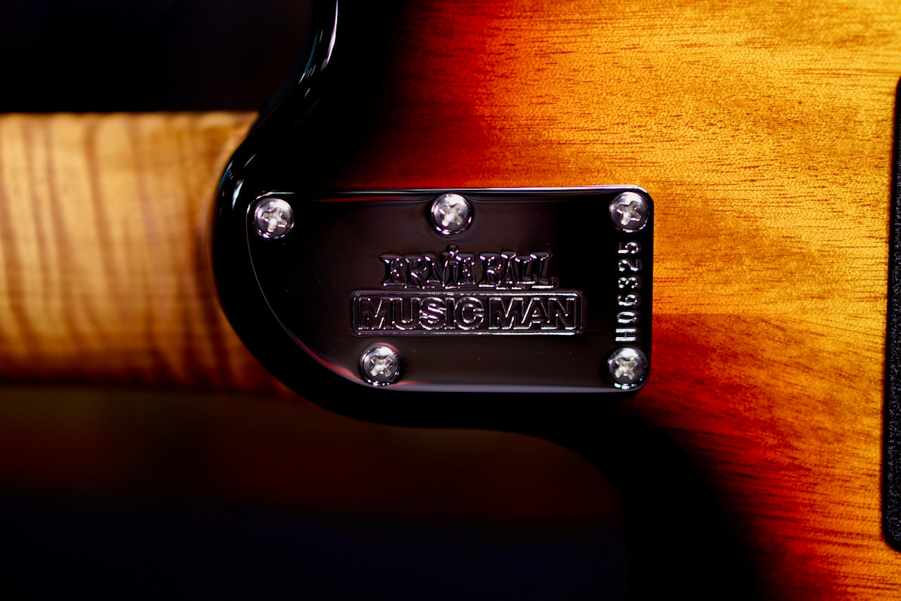 Ernie Ball Music Man JP 15 6 string  Tiger Eye Flame Top H06325