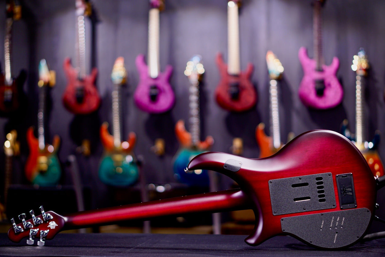 Ernie Ball Music Man Majesty 6 Amaranth Red M019423
