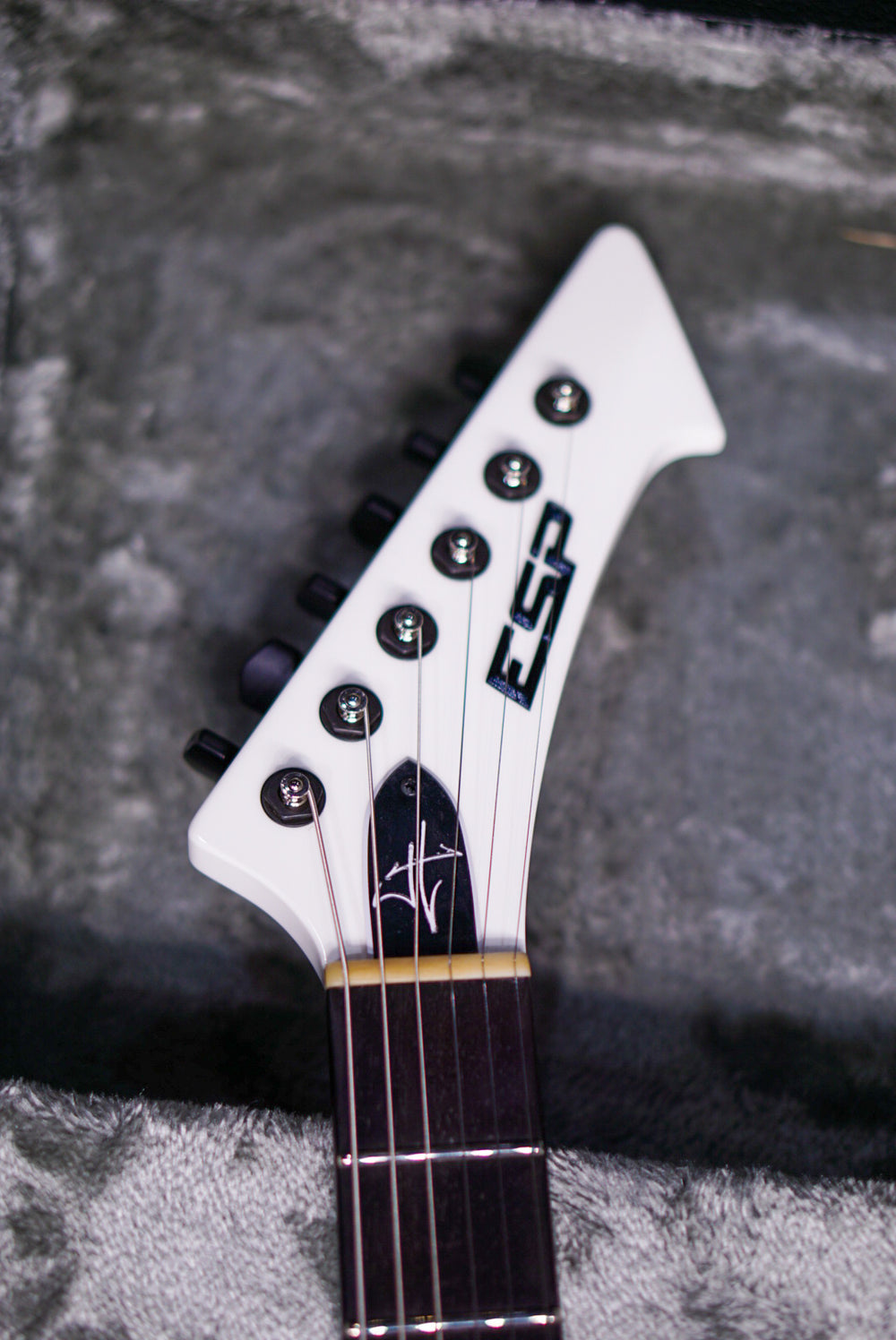 ESP SNAKEBYTE - Snow White James hetfield signature E7040232