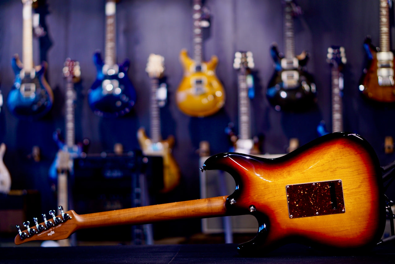 Tom Anderson Icon Classic 3 Color Burst * 01-29-26P *