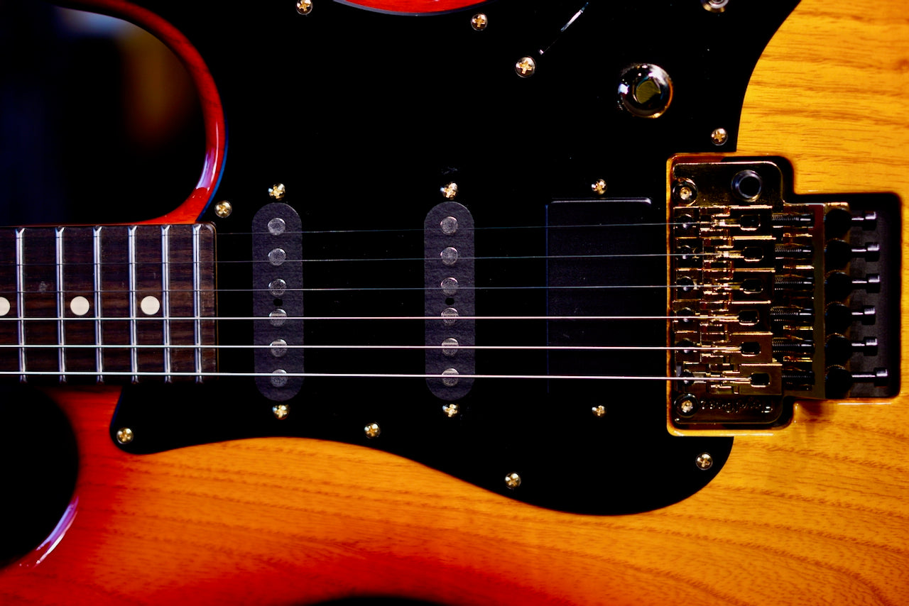 Tom Anderson The Classic Cherry Burst * 02-10-26P *