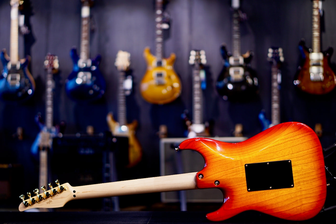 Tom Anderson The Classic Cherry Burst * 02-10-26P *