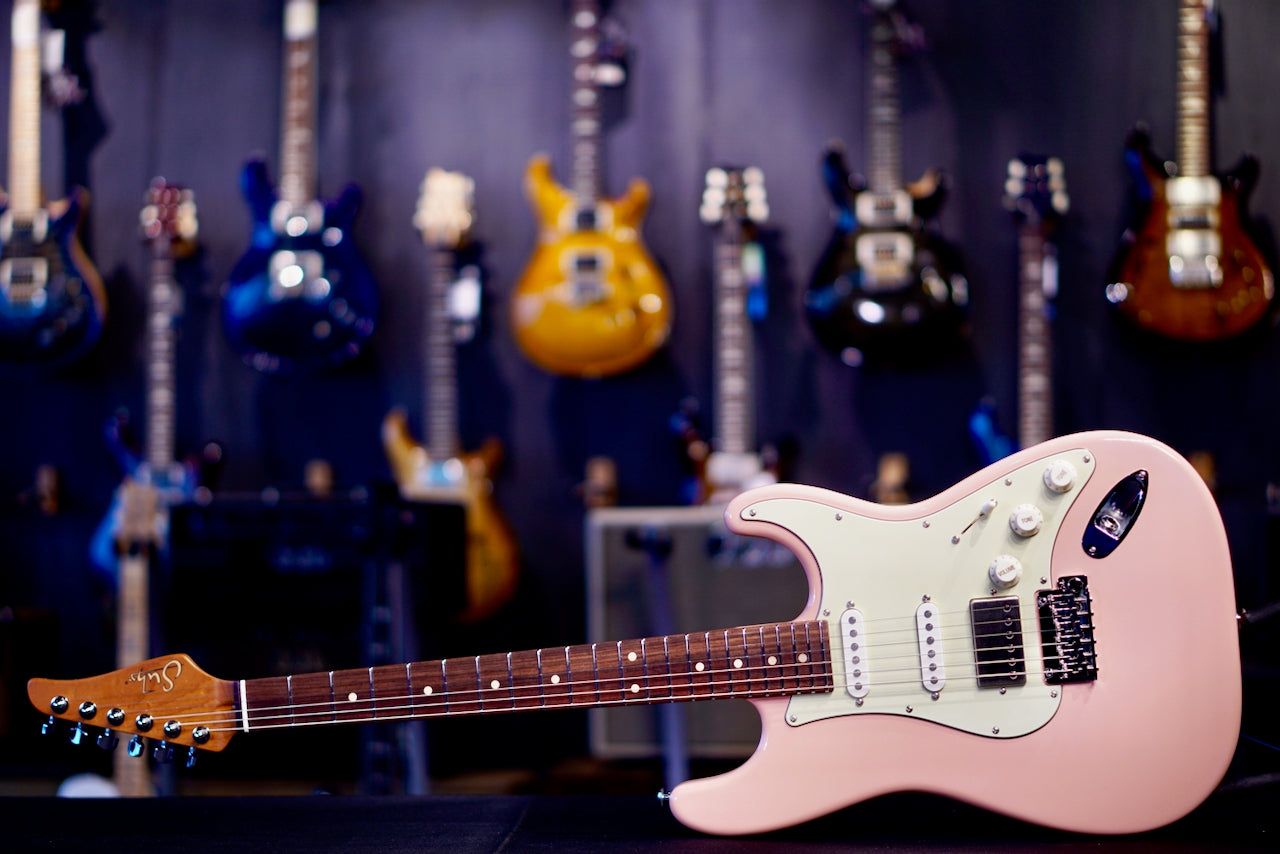 Suhr Mateus Asato Classic S Shell Pink 92517