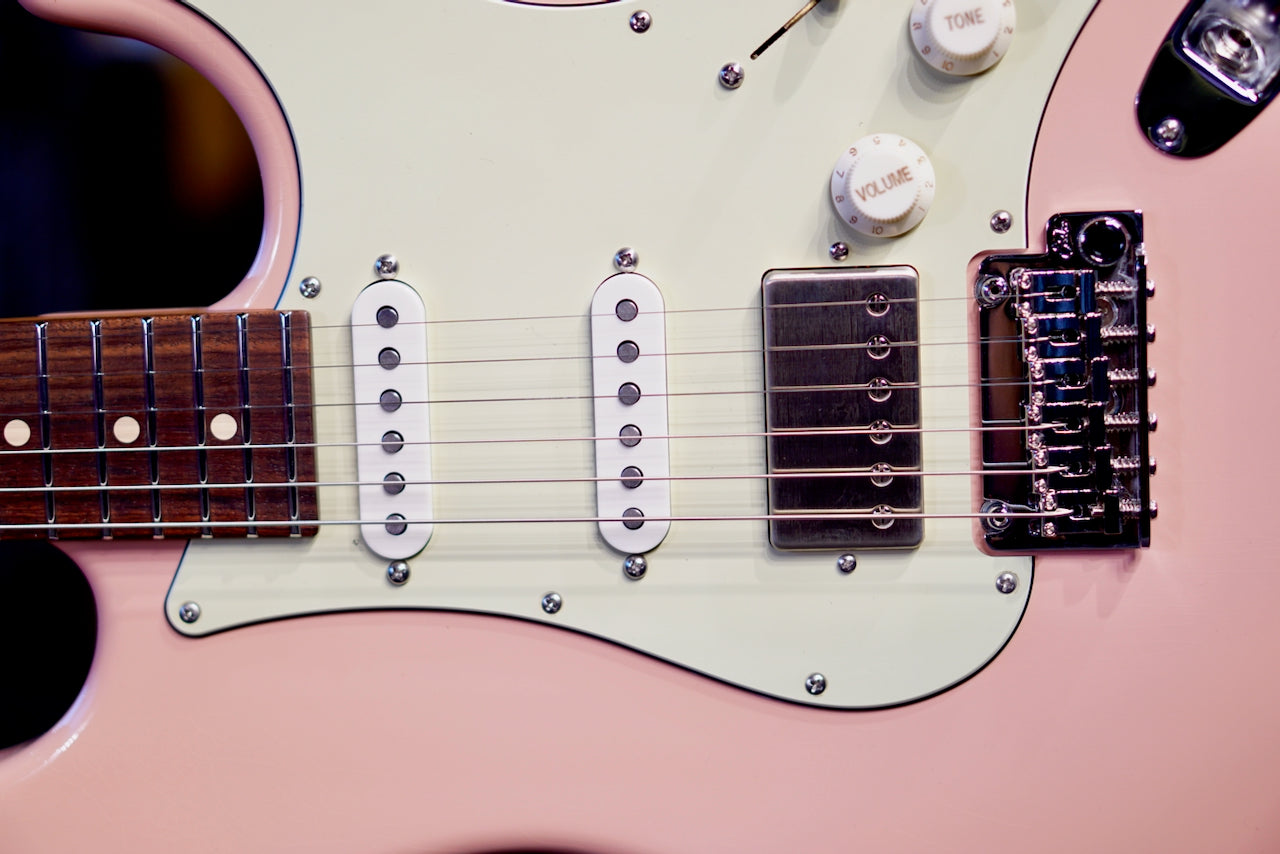 Suhr Mateus Asato Classic S Shell Pink 92517