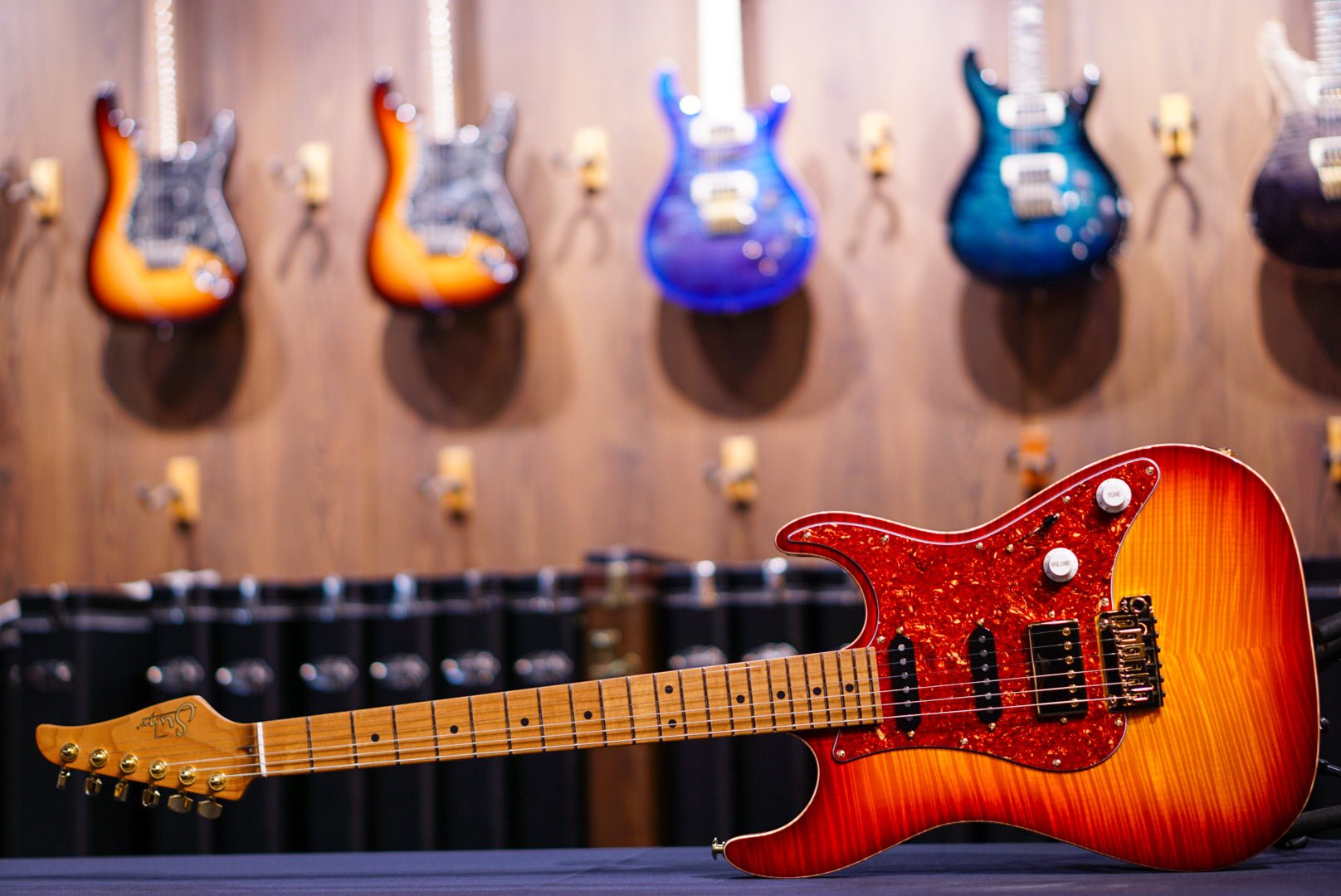 ギター Suhr Custom Standard Aged Cherry Burst Suhr Standard Custom Aged Cherry Burst 85760