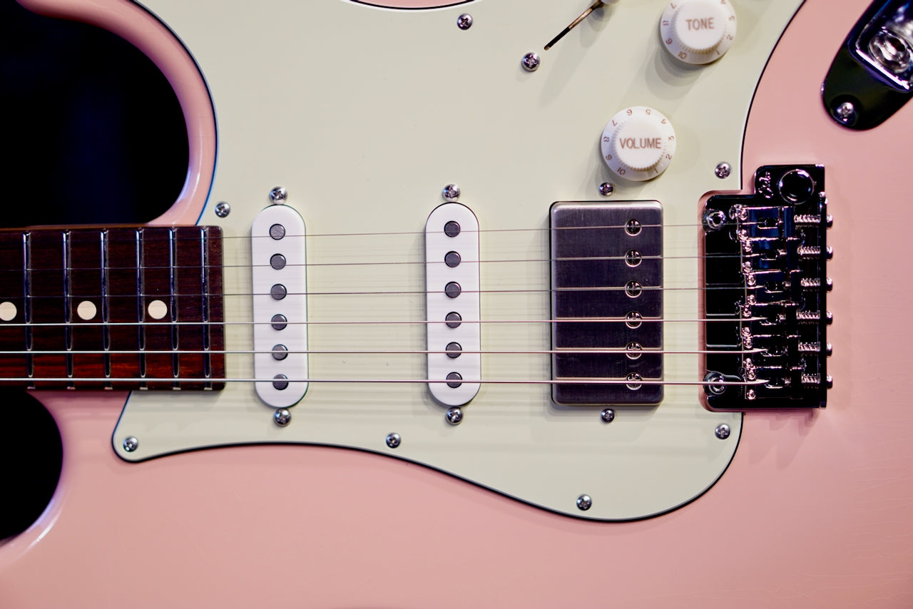 Suhr Mateus Asato Classic S Shell Pink 92516