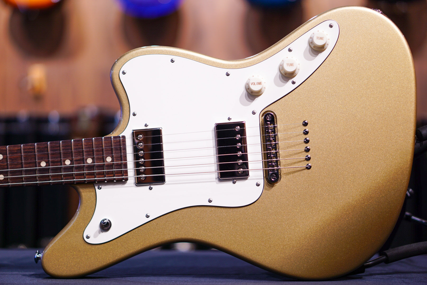 Suhr Classic JM Gold SSV 83004