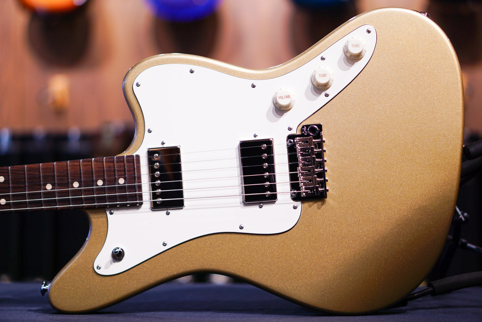 Suhr Classic JM Gold SSV 83003