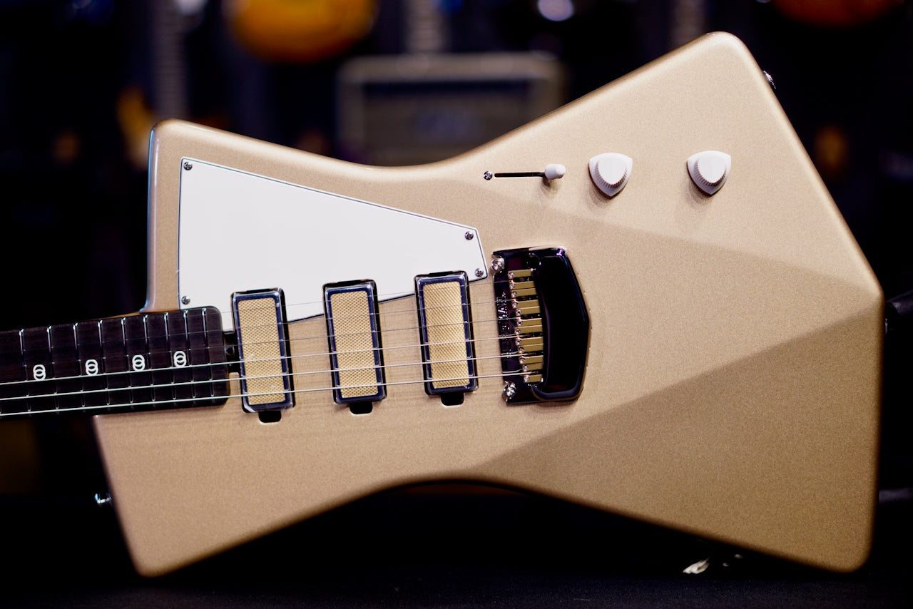 Ernie Ball Music Man St. Vincent Goldie Cashmere H04376