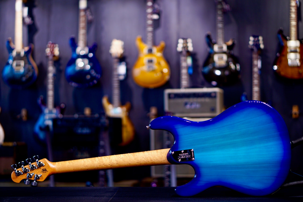 Ernie Ball Music Man Steve Morse Blue Burst H04823