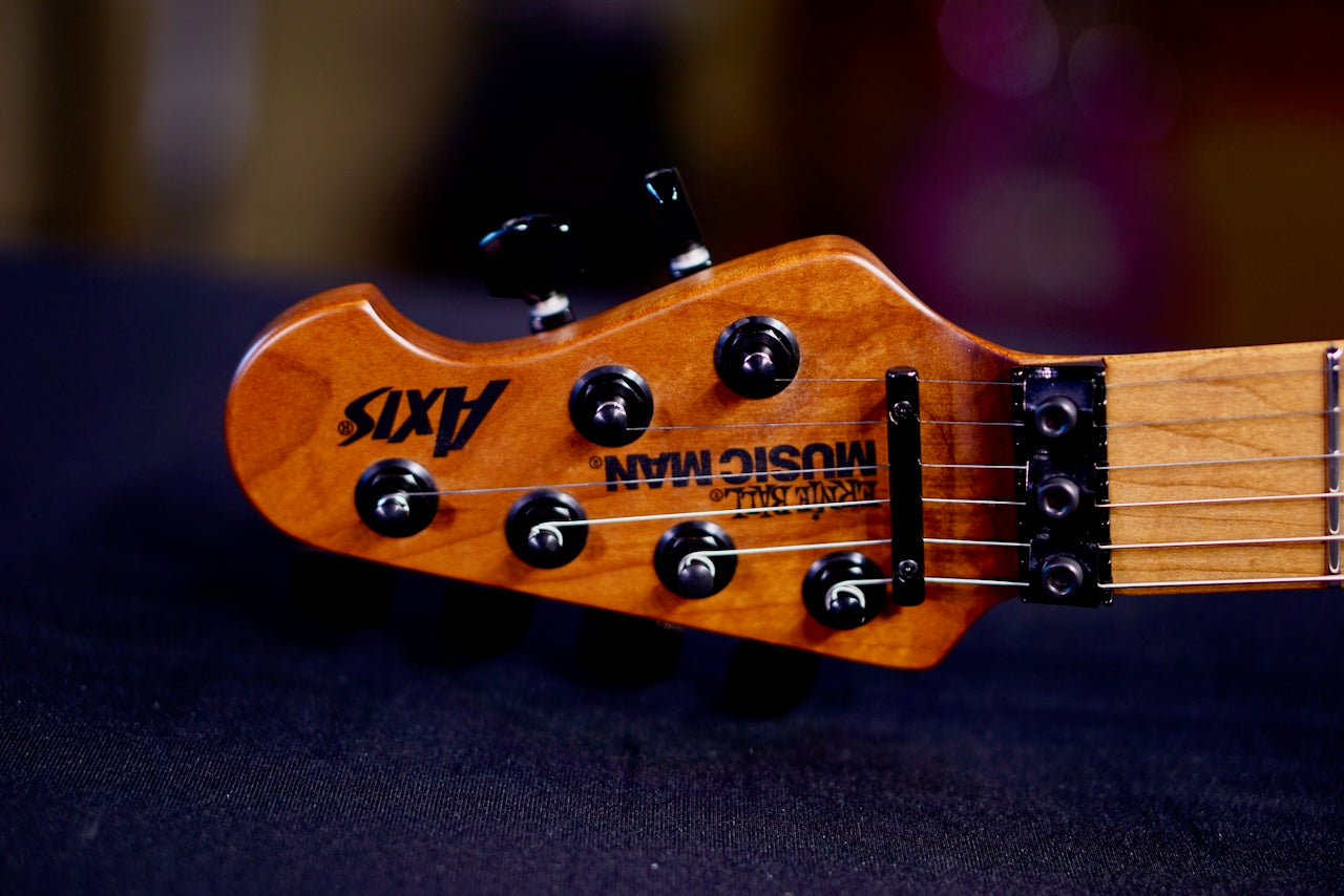 Ernie Ball Musicman Axis matcha Flame H10298