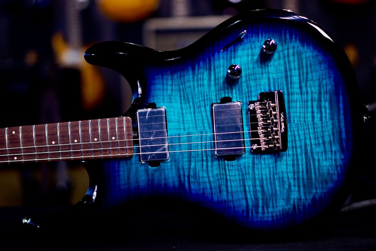 Ernie Ball Music Man Steve Lukather L4 Maple Top Blue Flame H10754