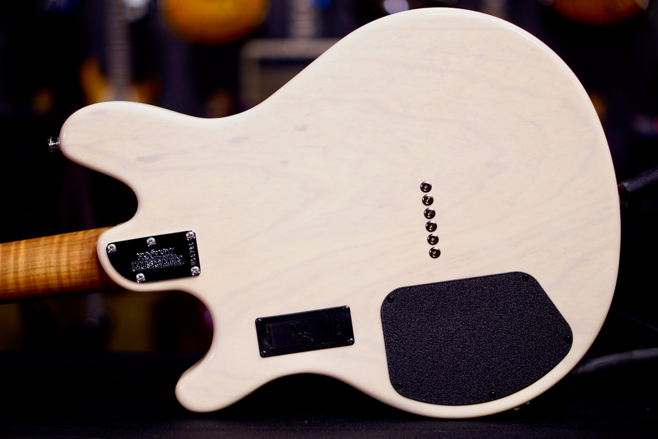 Ernie Ball Music Man Valentine Trans Buttermilk H06786