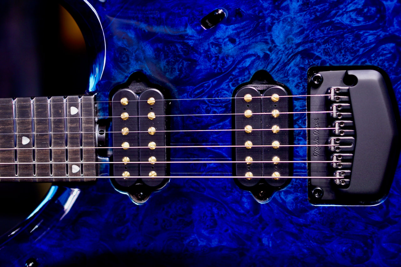 Ernie Ball Music Man Majesty Blue Ink BFR M019396