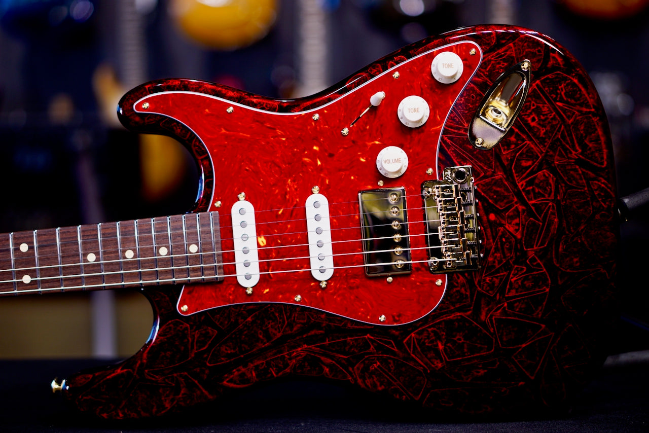 Suhr Classic S Custom Red Web Rosewood Neck & Gold Package 85907