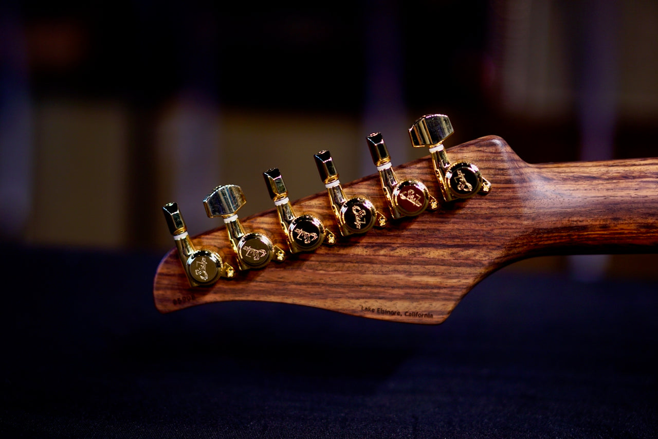 Suhr Classic S Custom Blue Web Rosewood Neck & Gold Package 85908