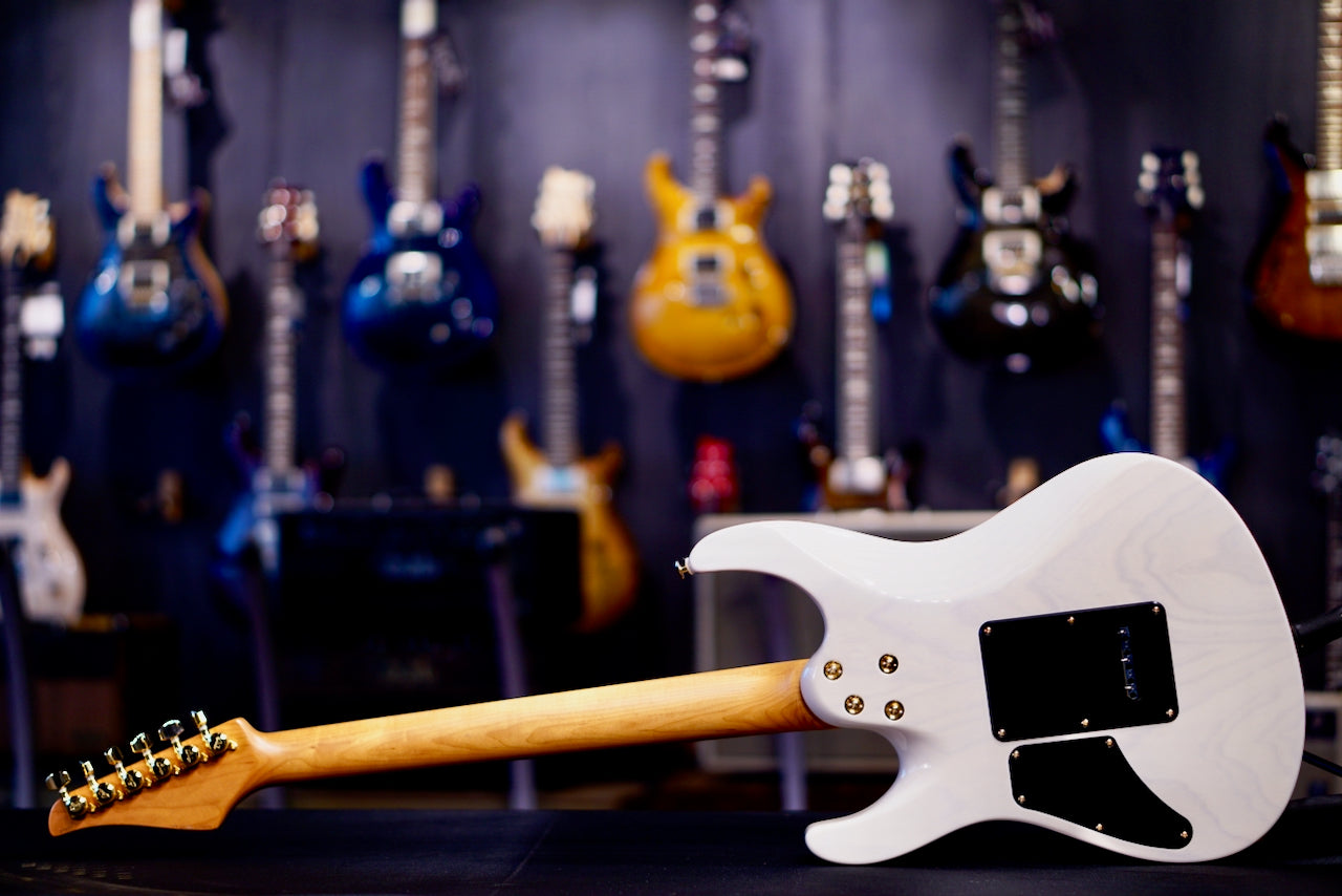 Suhr Modern Custom Desert Gradient White Back 87937