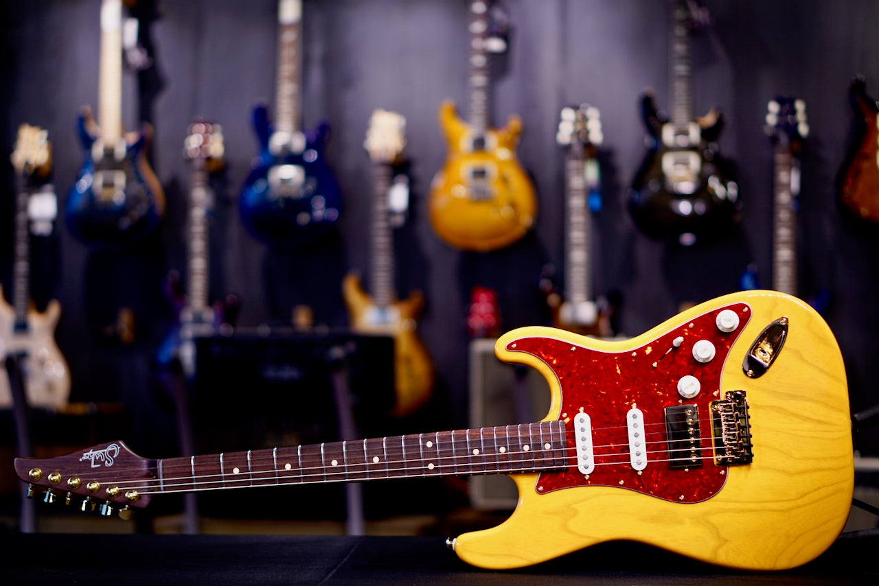 Suhr Classic S Custom Trans Butterscotch Rosewood Neck & Gold Package 85903