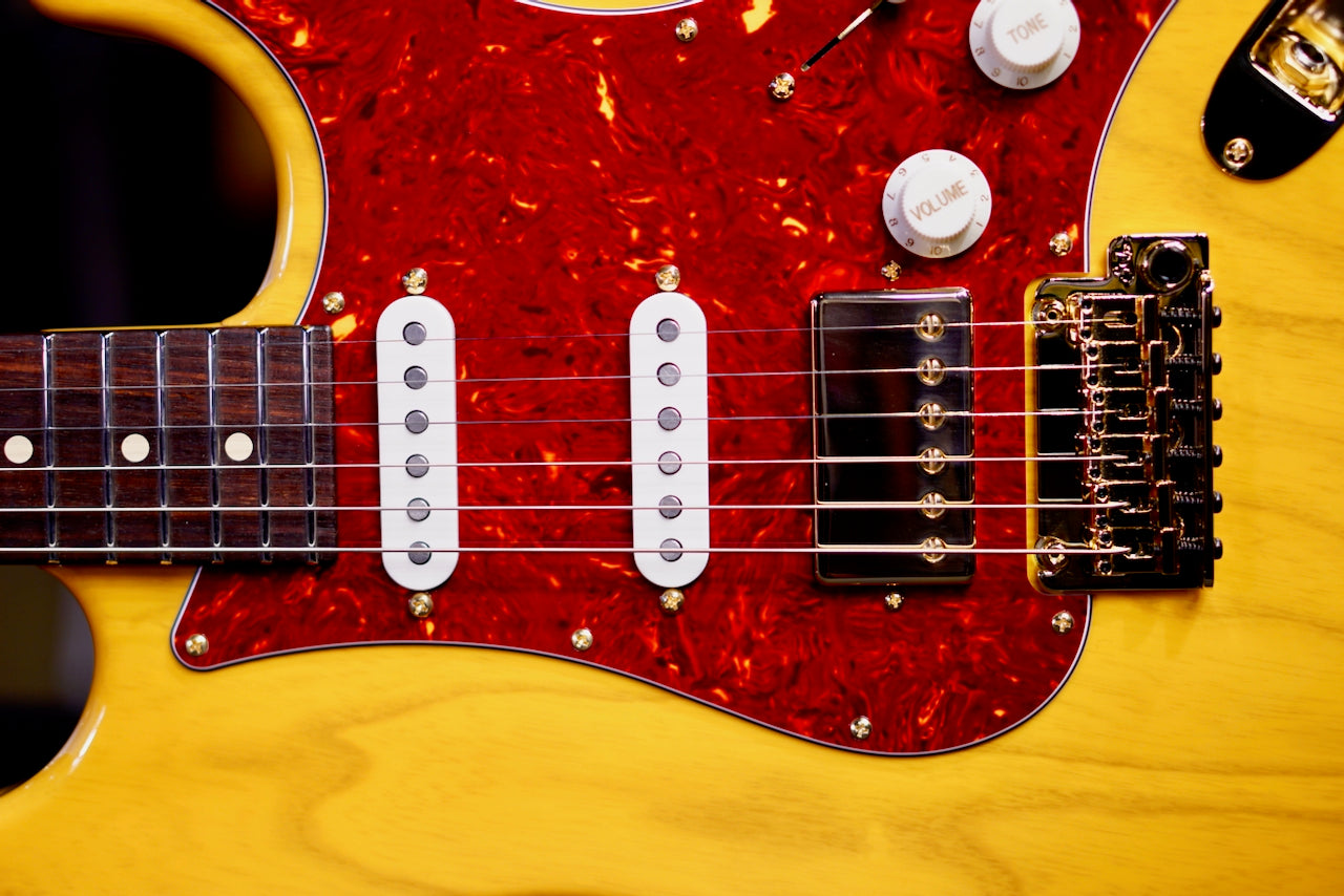 Suhr Classic S Custom Trans Butterscotch Rosewood Neck & Gold Package 85903