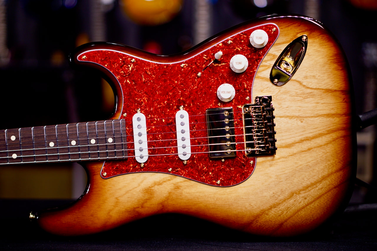 Suhr Classic S Custom Natural Burst Rosewood Neck & Gold Package 85898
