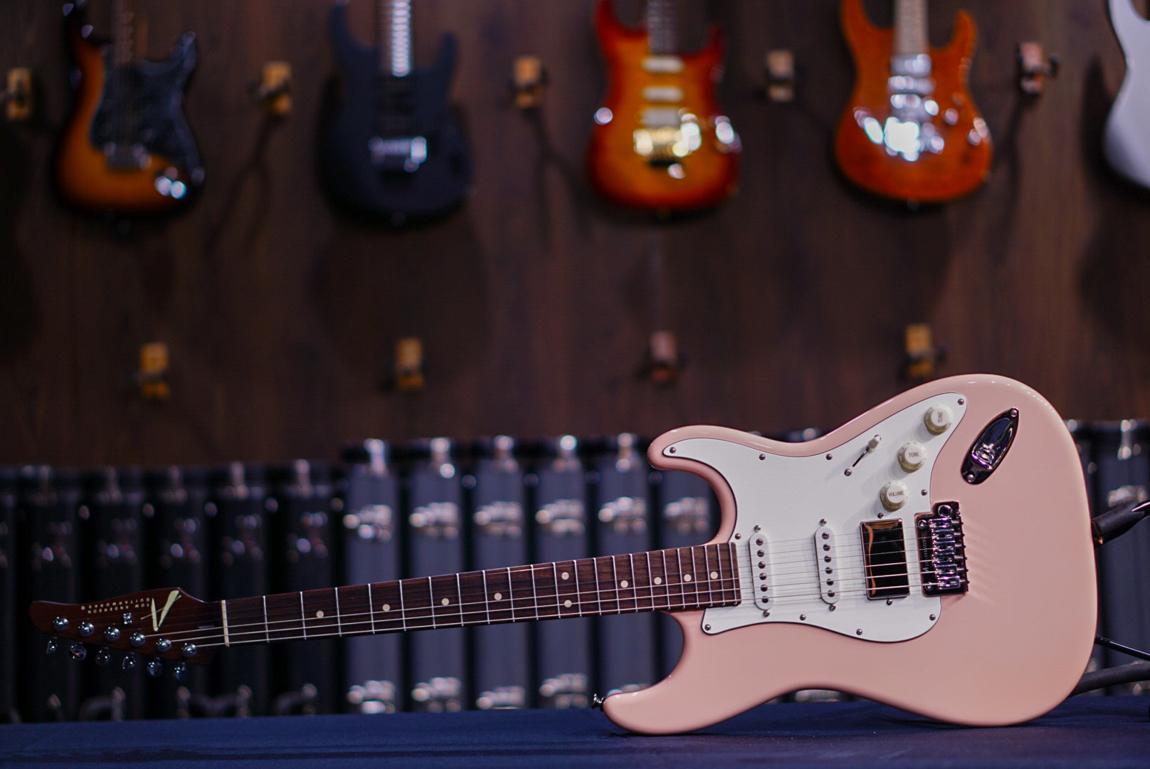 Tom Anderson icon classic shell pink 03-02-24P