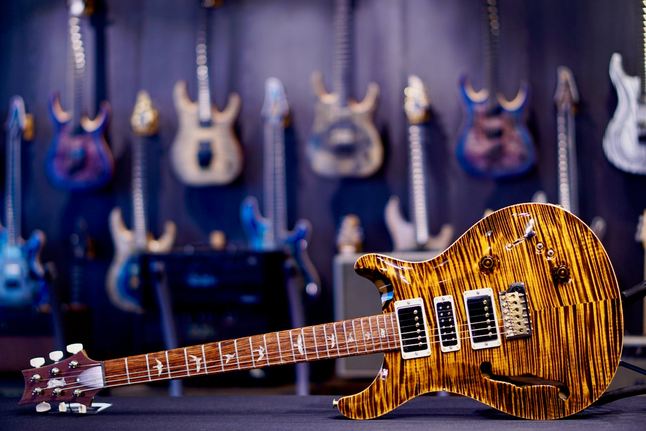 PRS 40th Anniversary Special Semi Hollow Ltd Ed Yellow Tiger 0418128
