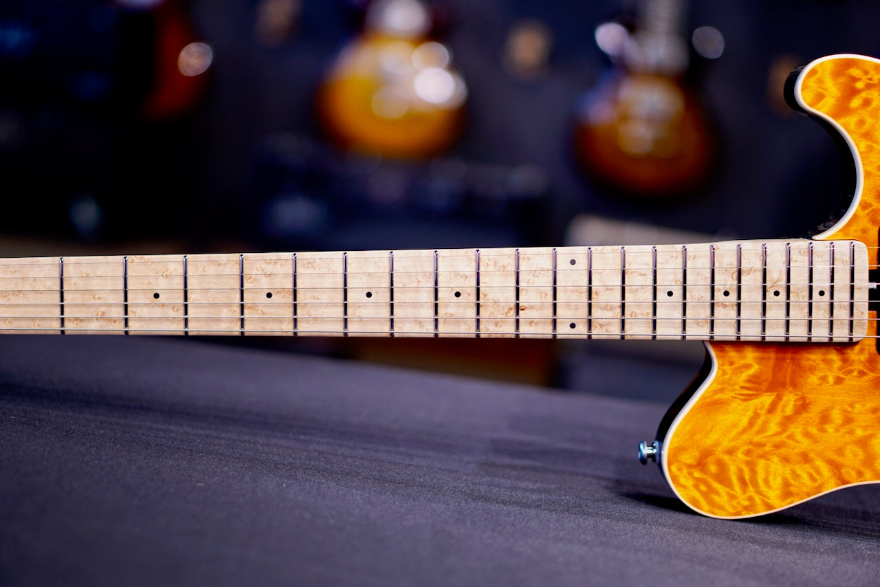 Ernieball Musicman Axis 30th Translucent Gold Quilt H04434