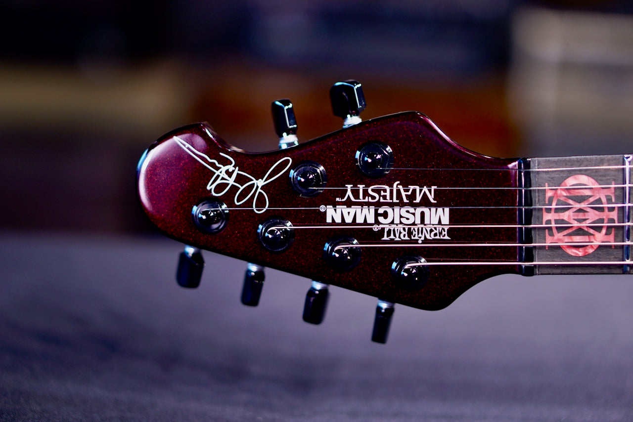 Ernie Ball Music Man Majesty Premium Select - Carnelian Red M021682
