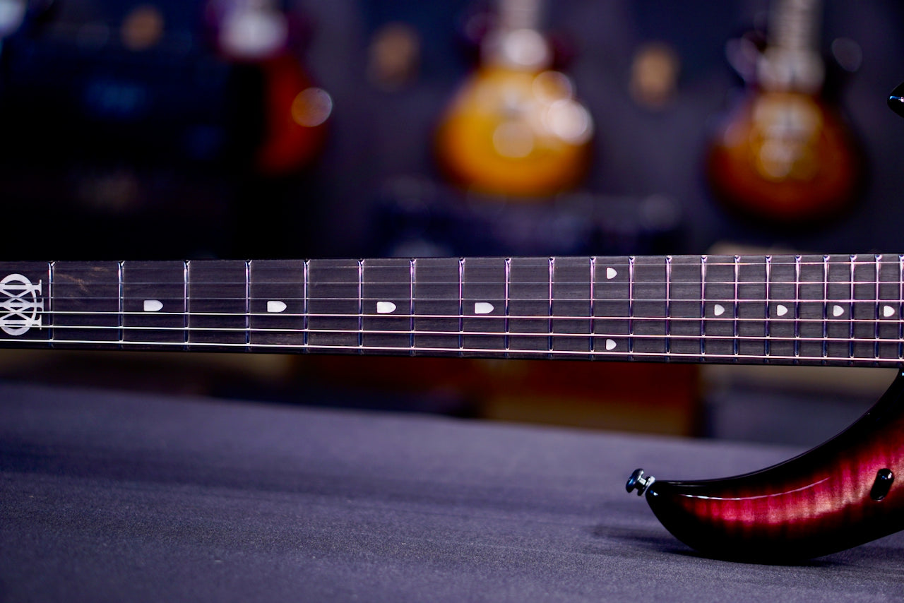 Ernie Ball Music Man Majesty Premium Select - Strawberry Moon M021645