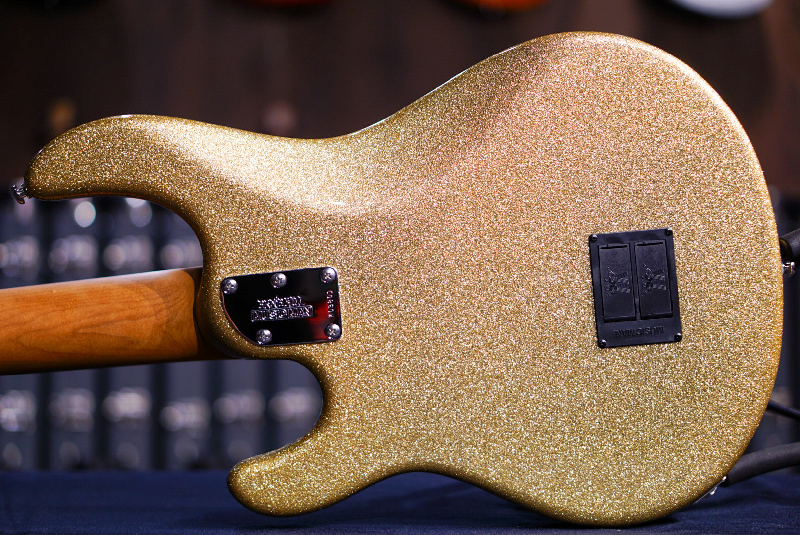 Ernieball Musicman StingRay Special 5 H Genius gold K03801