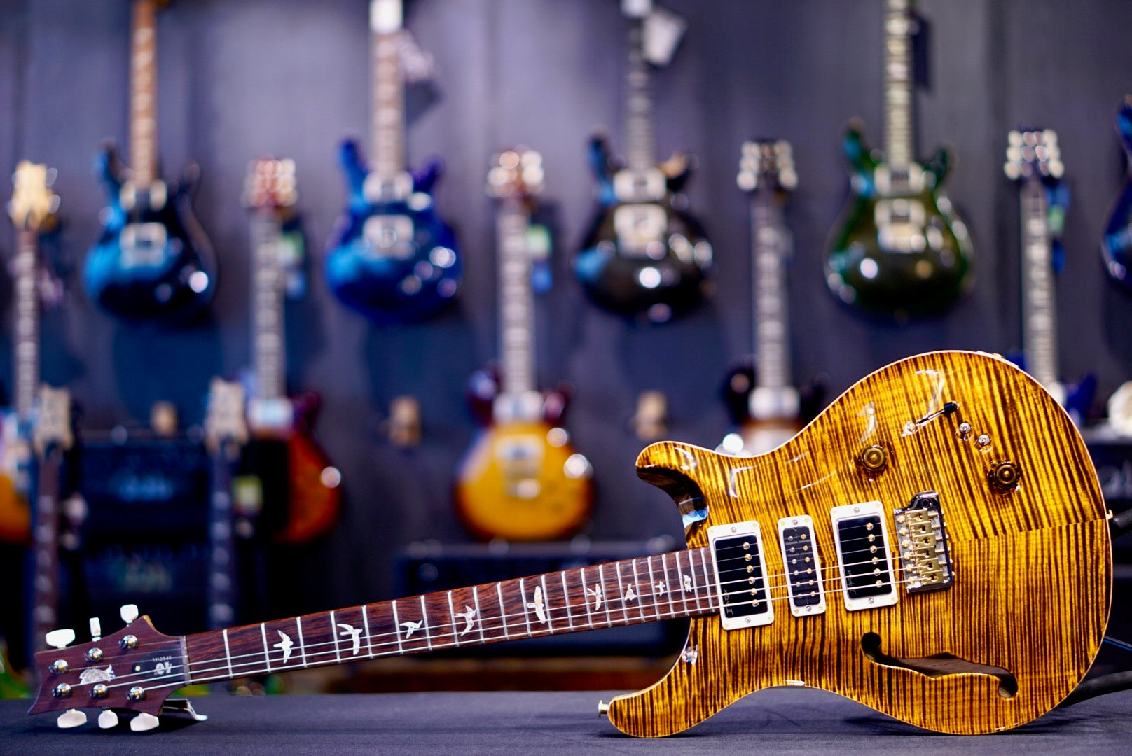 PRS 40th Anniversary Special Semi Hollow Ltd Ed Yellow Tiger 0421316