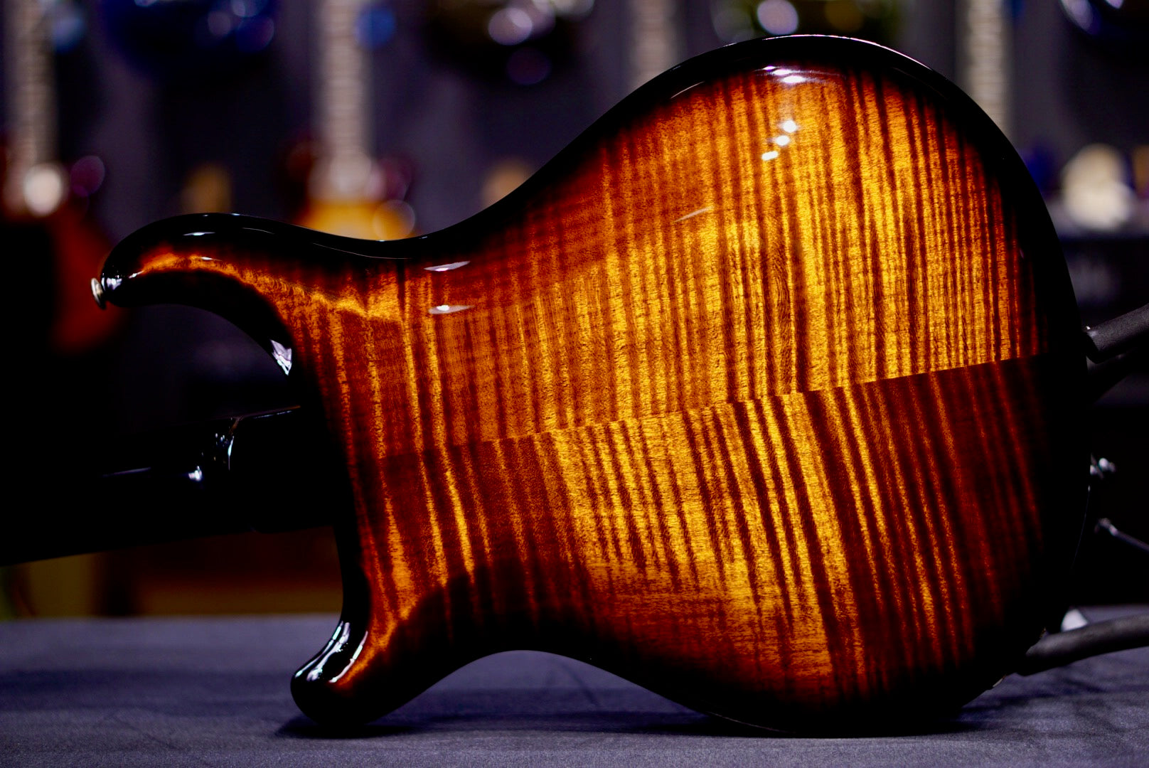 PRS Hollowbody II Piezo Black Gold Wraparound Burst 0412071