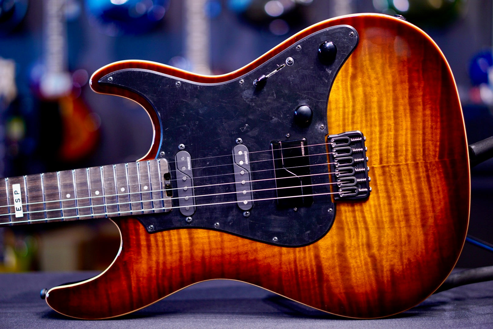 E-II SN-III HT Tiger Eye Sunburst ES6874253