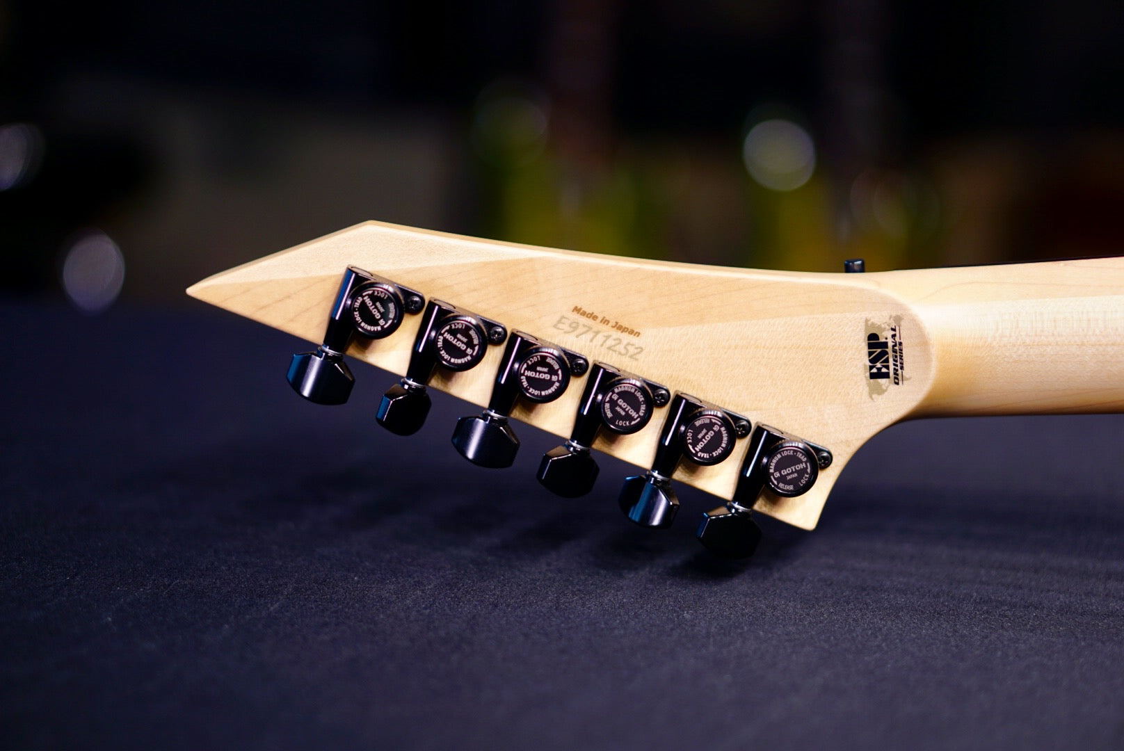 ESP Maverick Liquid metal Blue E9711252 V2