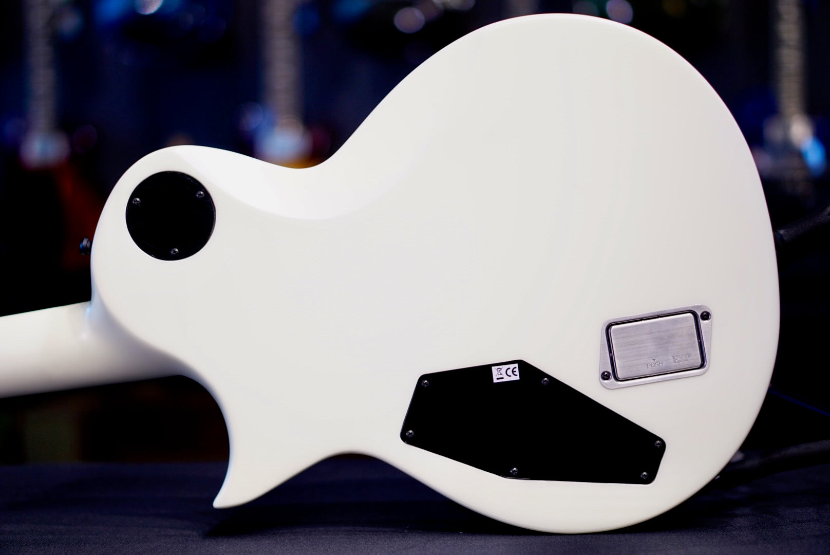 ESP E-II ECLIPSE EMG Snow White Satin ES3044253