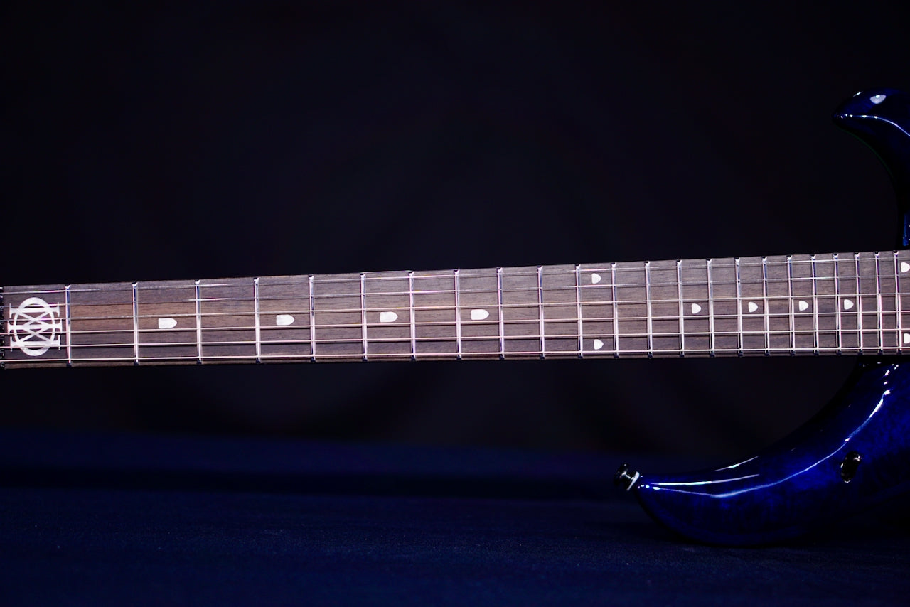 Ernie Ball Music Man Majesty Blue Ink BFR M019928