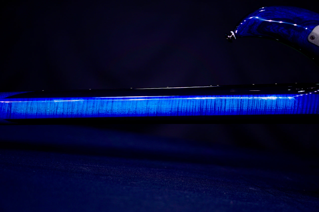 Ernie Ball Music Man Majesty Blue Ink BFR M019928