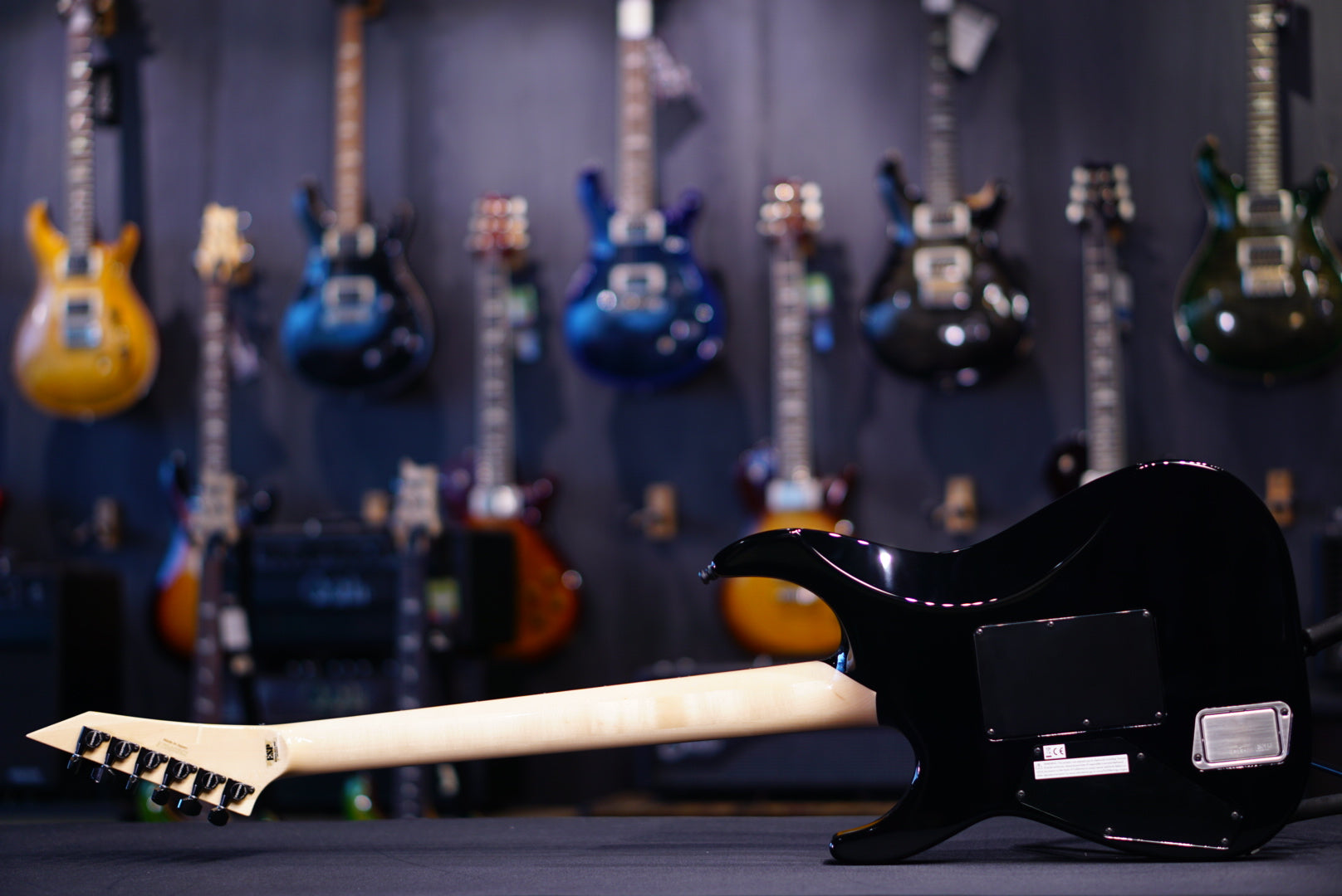 ESP KH-2 NECK-THRU Black E7020262
