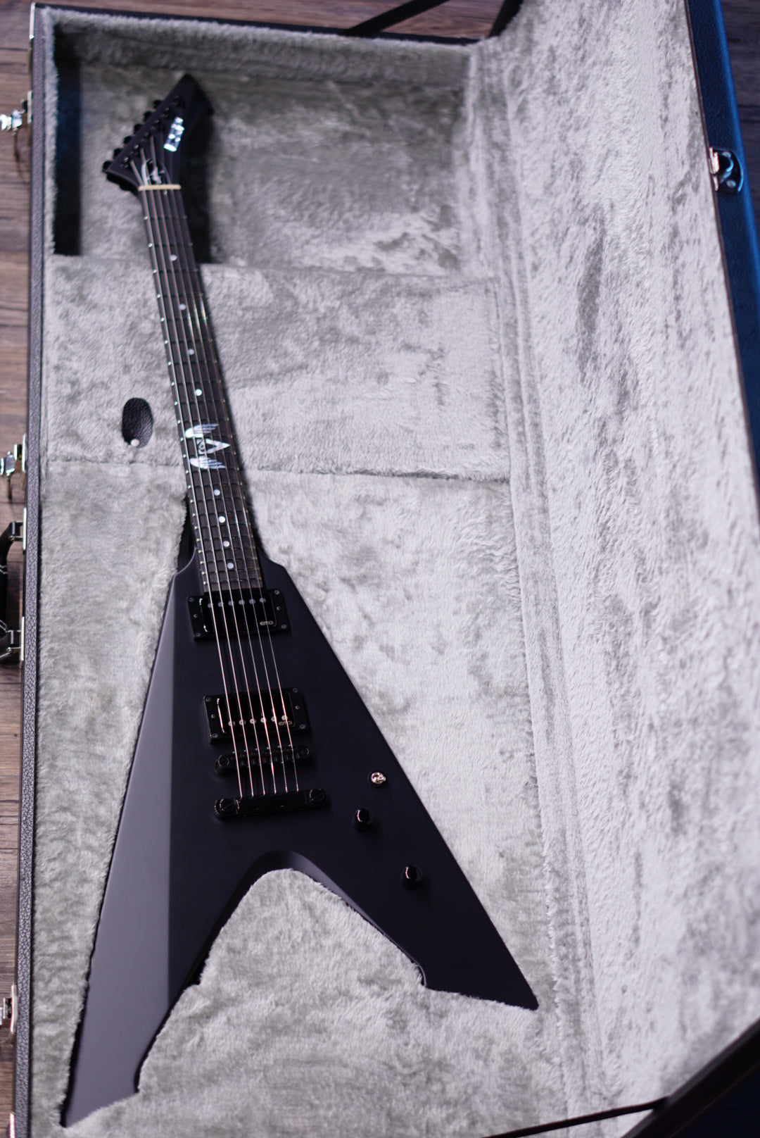 ESP Vulture James Hetfield Black Satin EJHV0241